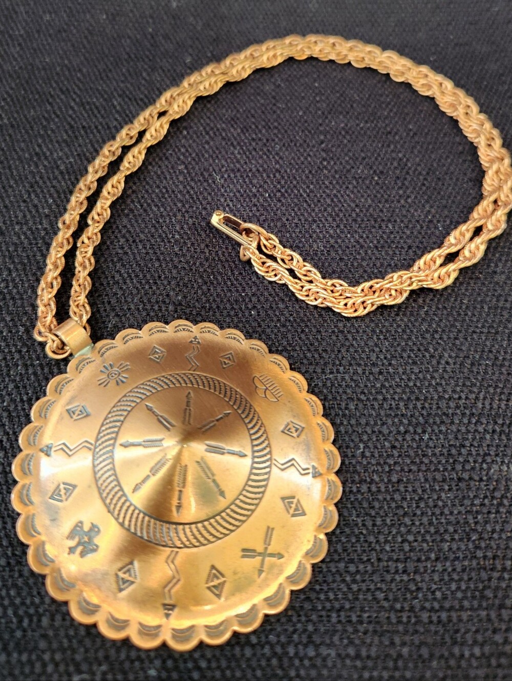 Vintage Bell Trading Post Style Copper 2" Medallion Shield Necklace Southwestern - Picture 2 of 16